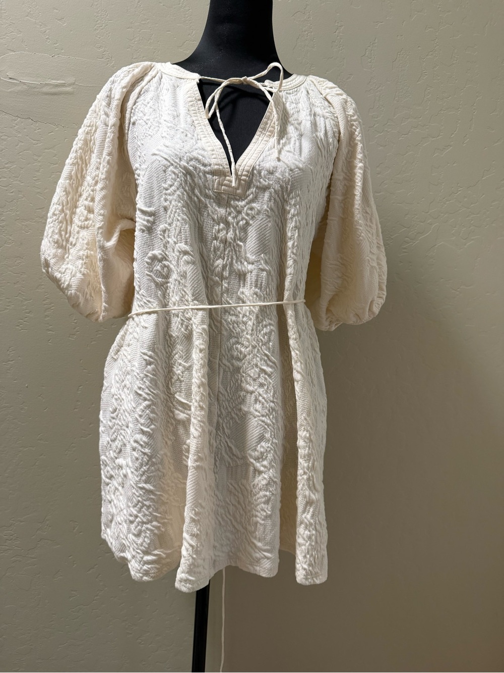 ZARA Cream Textured Mini Dress with Puff Sleeves - Picture 3 of 5